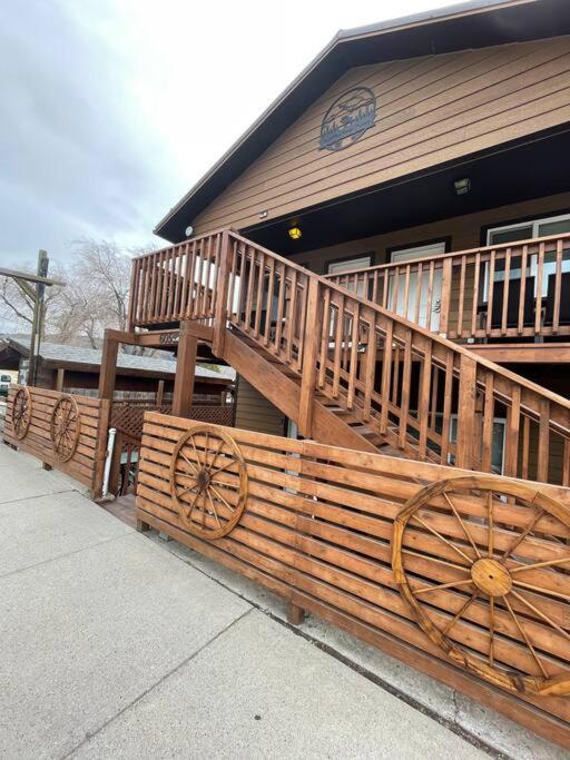 Parkway Yellowstone Guest House Apartment #3 加德纳 外观 照片